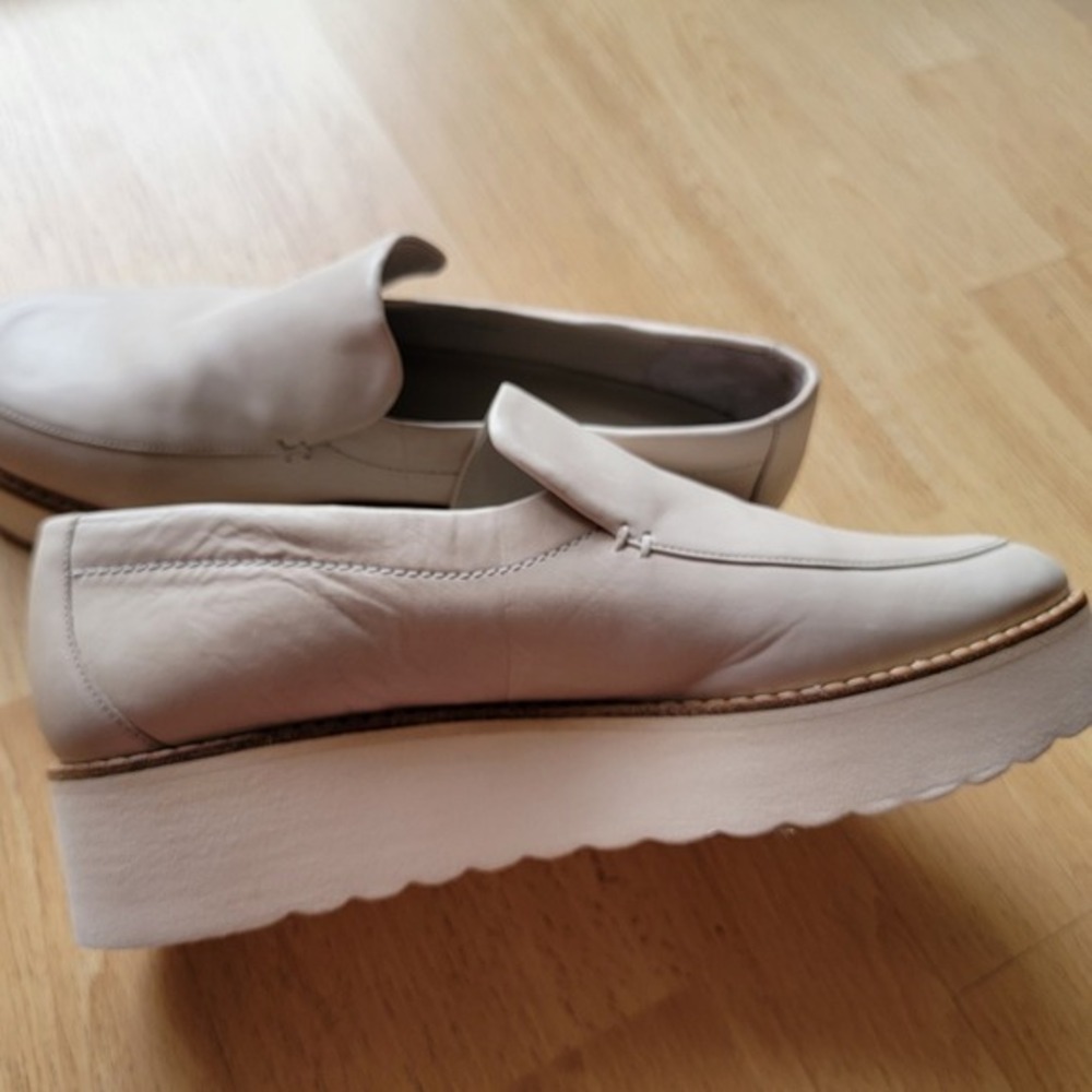 Vince Zeta‎ Platform Loafers Off-White Leather Slip On Shoes US 9M EUR 39
